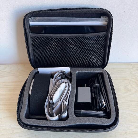 NWT HINGE HEALTH Wellness Kit - Picture 2 of 4